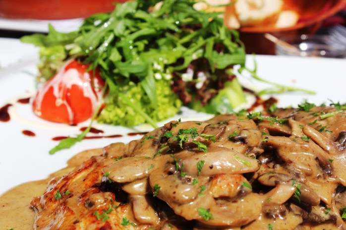 My lunch in Antwerp, chicken with mushroom 