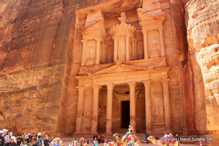 Al-Khazana (The Treasury) in Petra, Jordan