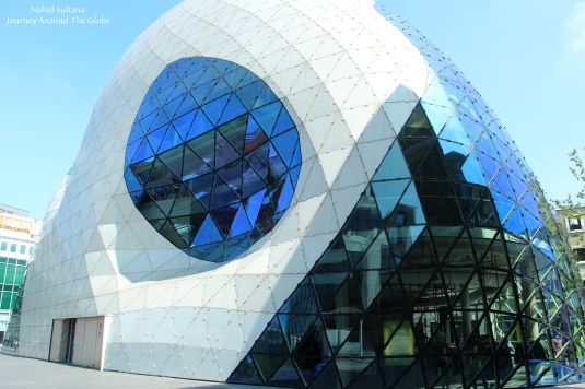 Another cool architecture "The Blob" in "Around Admirant" in Eindhoven, The Netherlands