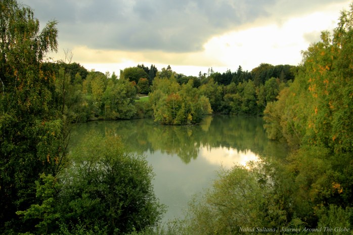 A small lake in front of the castle in Soignes Forest, Belgium
