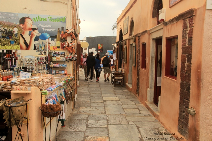 Shopping district of Oia, Santorini
