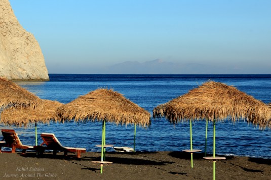 Perissa Beach - the best one in Santorini