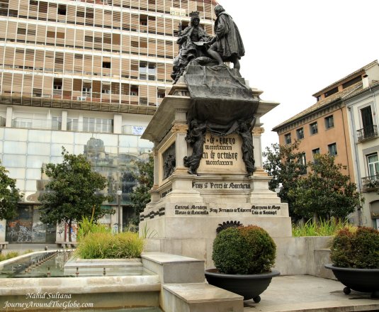 Statue of Queen Isabella and Christopher Columbus  in Plaza Isabella del Catolica - Granada, Spain