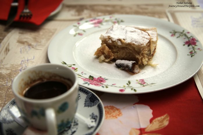 Serbian tea and apple pie for our snack in Skadarlija, Belgrade
