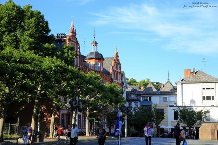 Square in front of Mainz Dome in Old Town of Mainz, Germany