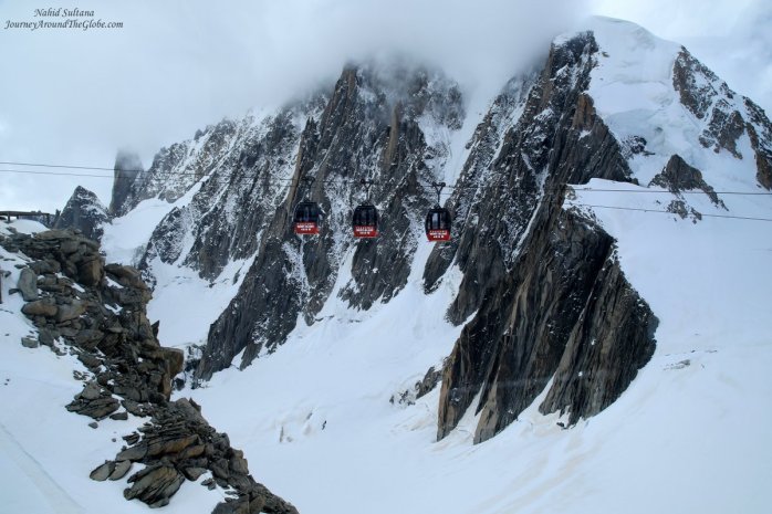 The panoramic telepherique tramway connects Aiguille du Midi (French Alps) and Pointe Helbronner (Italian Alps) 