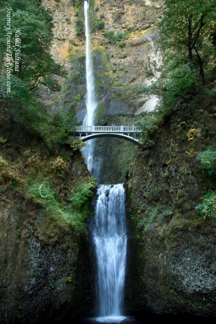 Multnomah Falls in Oregon, USA...nation’s 2nd highest year-round water falls