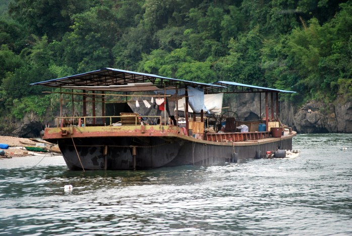 house-boat-2961295402995TLX